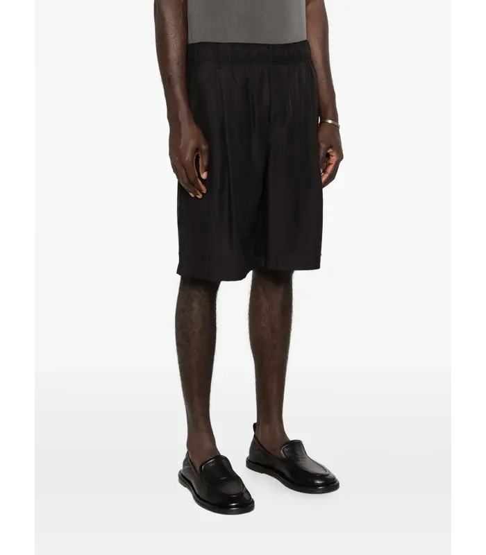 LEISURE SHORTS STILL BLACK CALM CUPRO COTTON