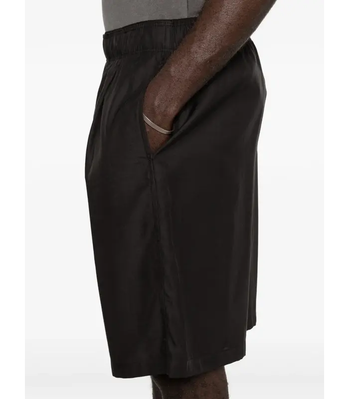 LEISURE SHORTS STILL BLACK CALM CUPRO COTTON