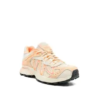 XT-WHISPER EMBROIDERY Aspargus Green/Almond Cream/Nectarine