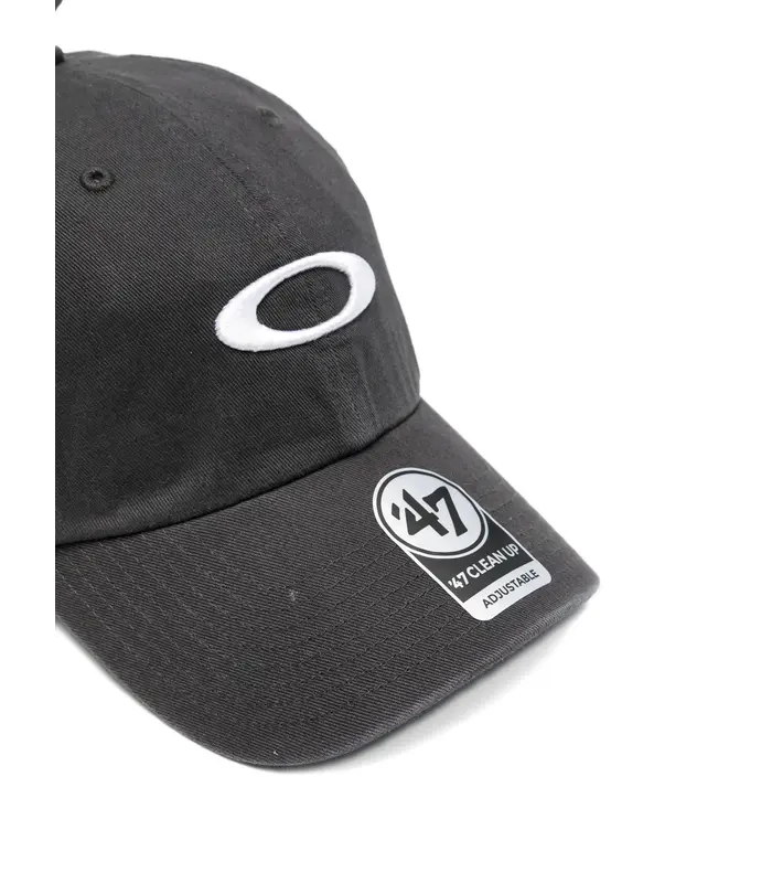 Remix dad hat Blackout