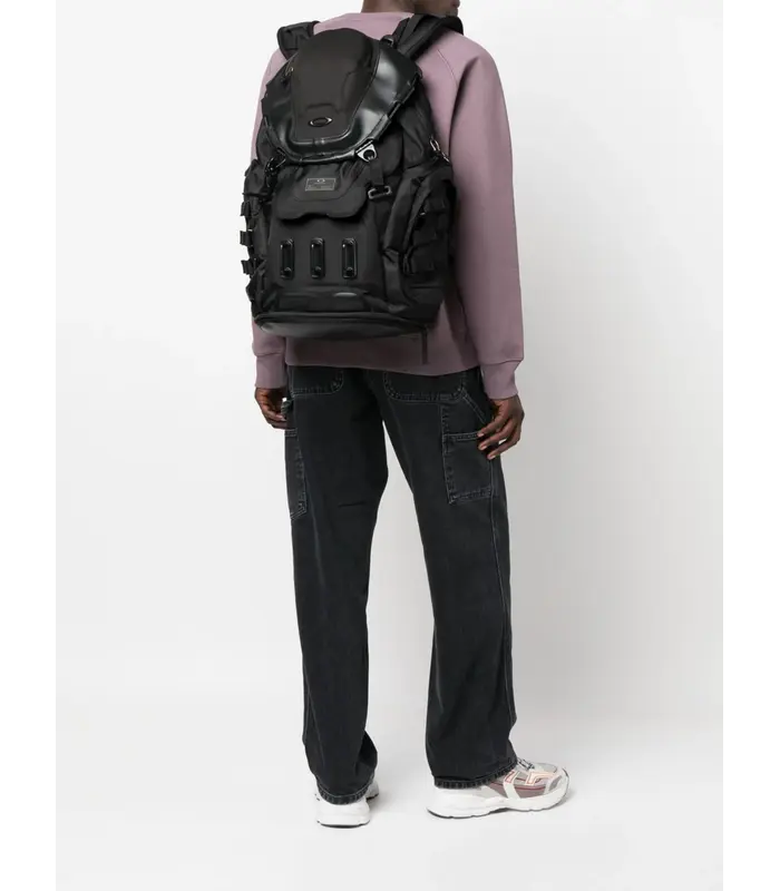 KITCHEN SINK BACKPACK Stealth Black