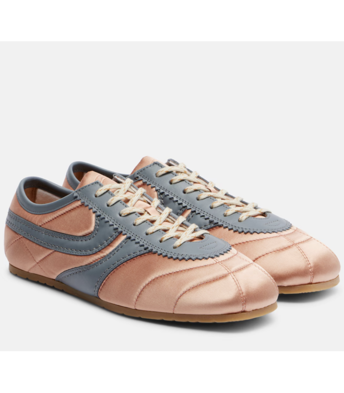 SNEAKER BLUSH