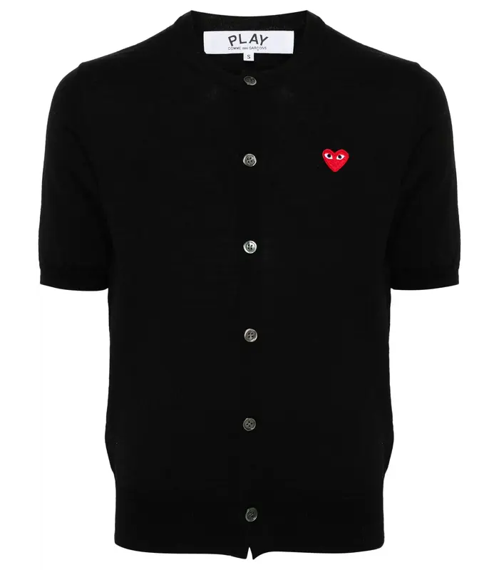 ROUND NECK RED EMBLEM BLACK