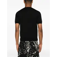 ROUND NECK RED EMBLEM BLACK
