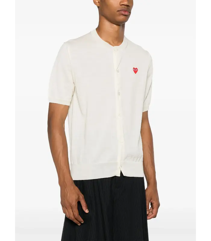 ROUND NECK RED EMBLEM WHITE