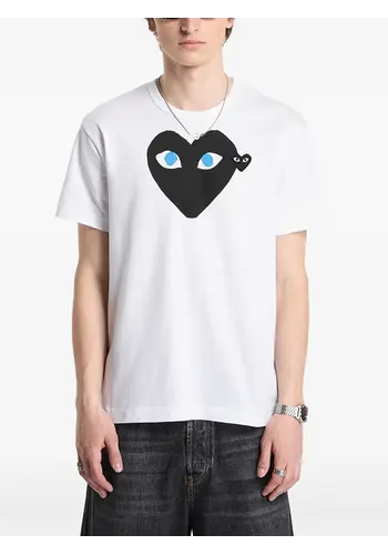 COMME DES GARCONS PLAY t-shirt black emblem black heart white