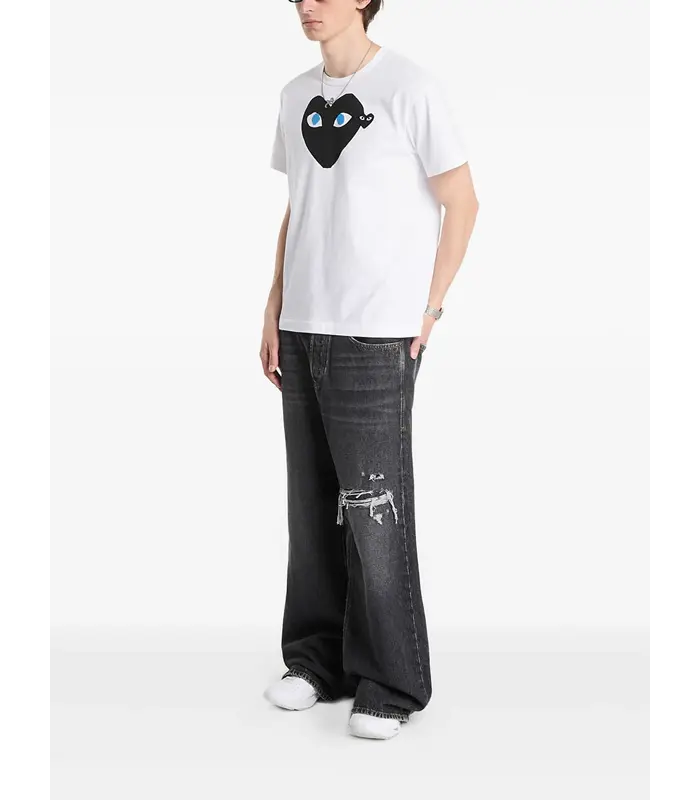 T-SHIRT BLACK EMBLEM BLACK HEART WHITE