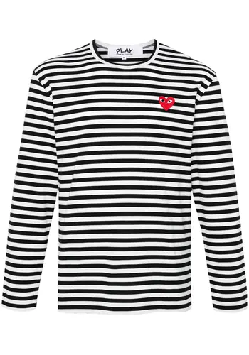 COMME DES GARCONS PLAY t-shirt red emblem red heart black/white