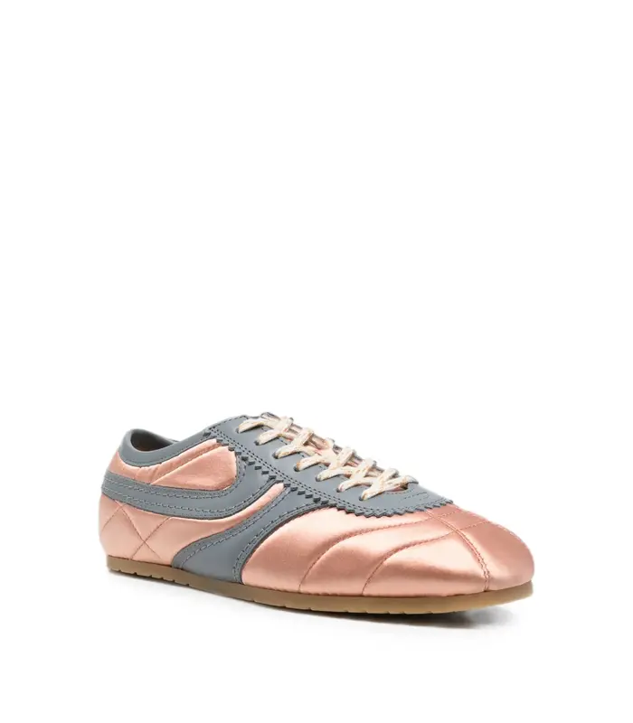 SNEAKER BLUSH
