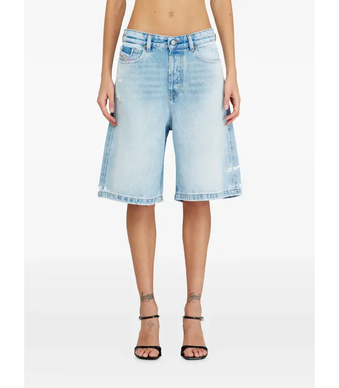 DE-SIRE-SHORT destroyed denim