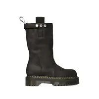 DR MARTENS QUAD SOLE PULL ON BOOT BLACK