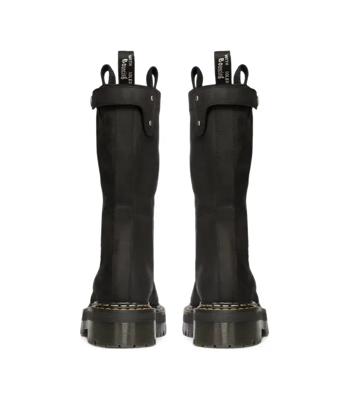 DR MARTENS QUAD SOLE PULL ON BOOT BLACK