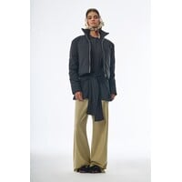 Megusta Water Repellent Crop Down Jacket Black