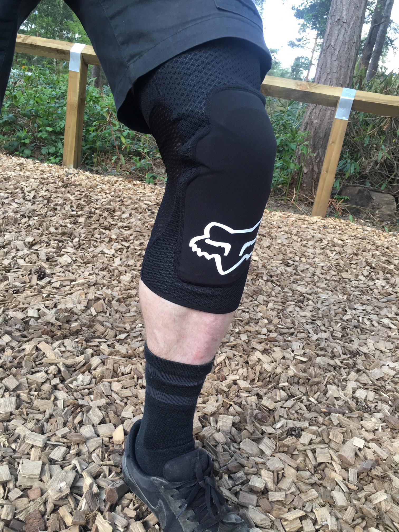 fox enduro knee guard