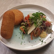 Bord opstaande rand Spring beige/blauw 21cm 619912