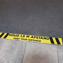 Social Distance Vloersticker Houd Afstand 60x8cm