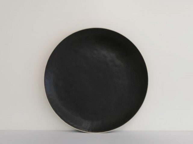 Molde Edge Black Bord 22cm 621124 Molde Edge Black Bord 22cm 621124