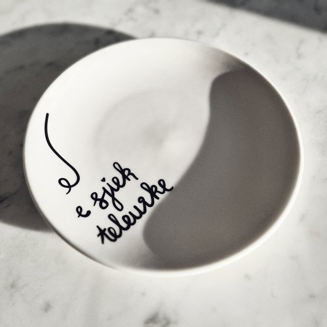 Bord 20cm "E sjiek teleurke" Bord 20cm "E sjiek teleurke"