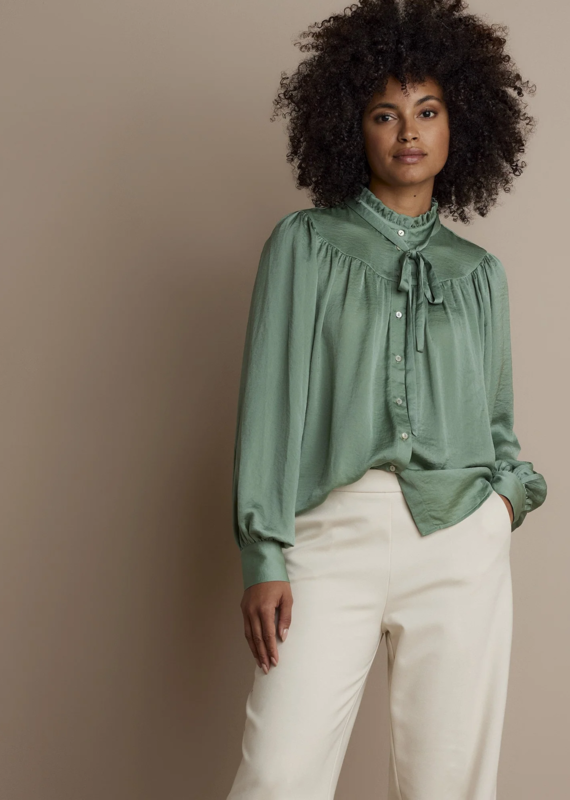 Summum Woman 2s2981-11733 Blouse drapey satin Jade Summum