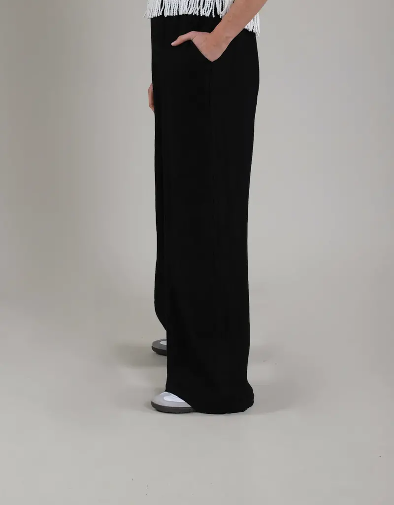 Nukus Silky Pants Black Nukus SS240311052