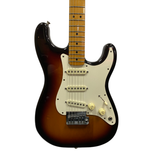 Fender Fender American Stratocaster 1983, Sunburst (Second Hand) Fender Fender American Stratocaster 1983, Sunburst (Second Hand)