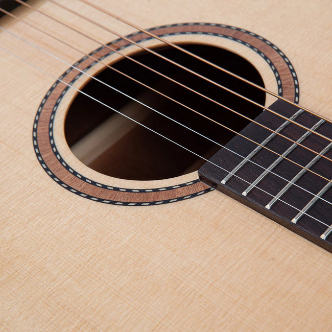 Vintage 1350N Performer Series, All Solid (RRP £399)