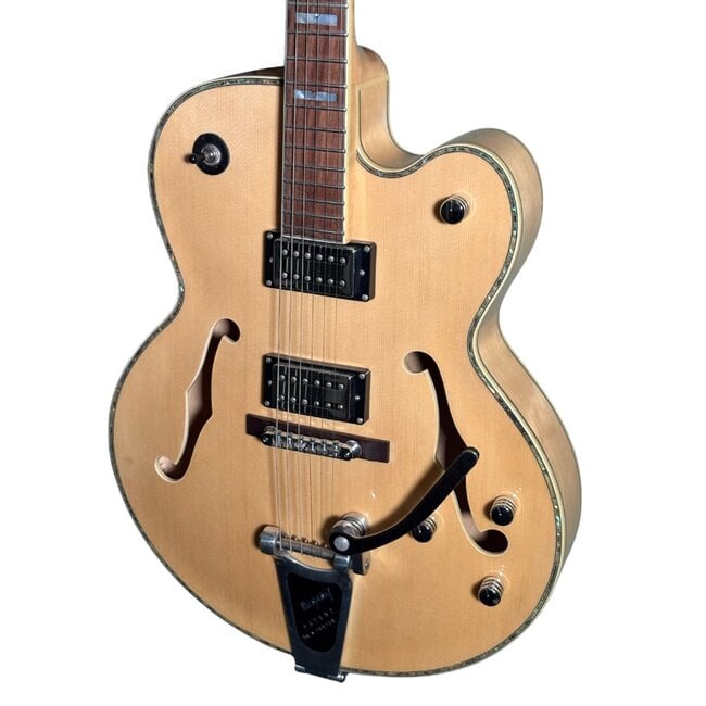 Peavey Rockingham Guitar w/Bigsby (Second Hand)