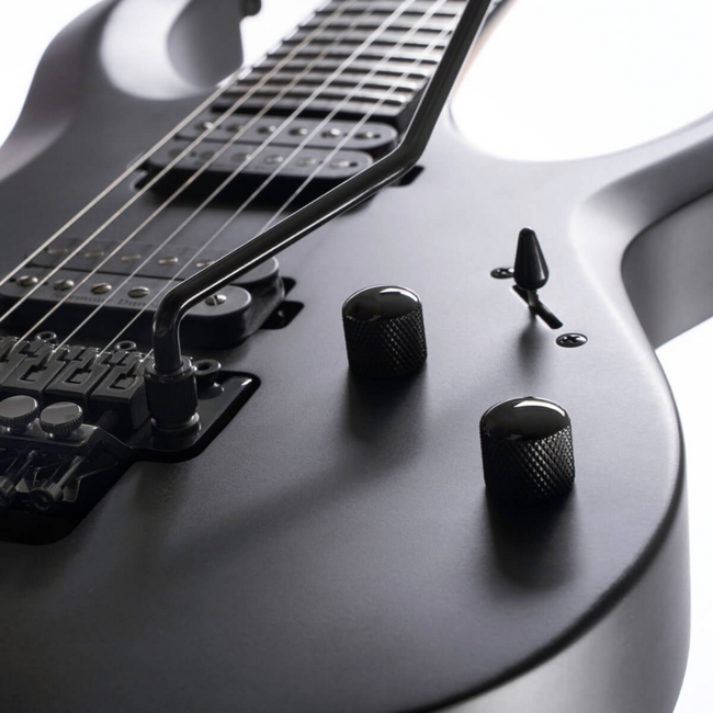 Cort X500 Menace, Black Satin
