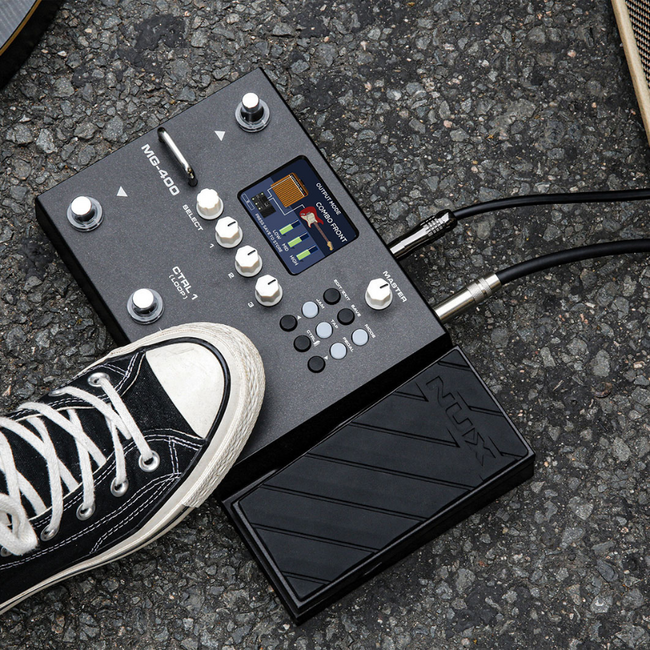 Nux MG-400 : MG-400 Multi-Effect Pedal