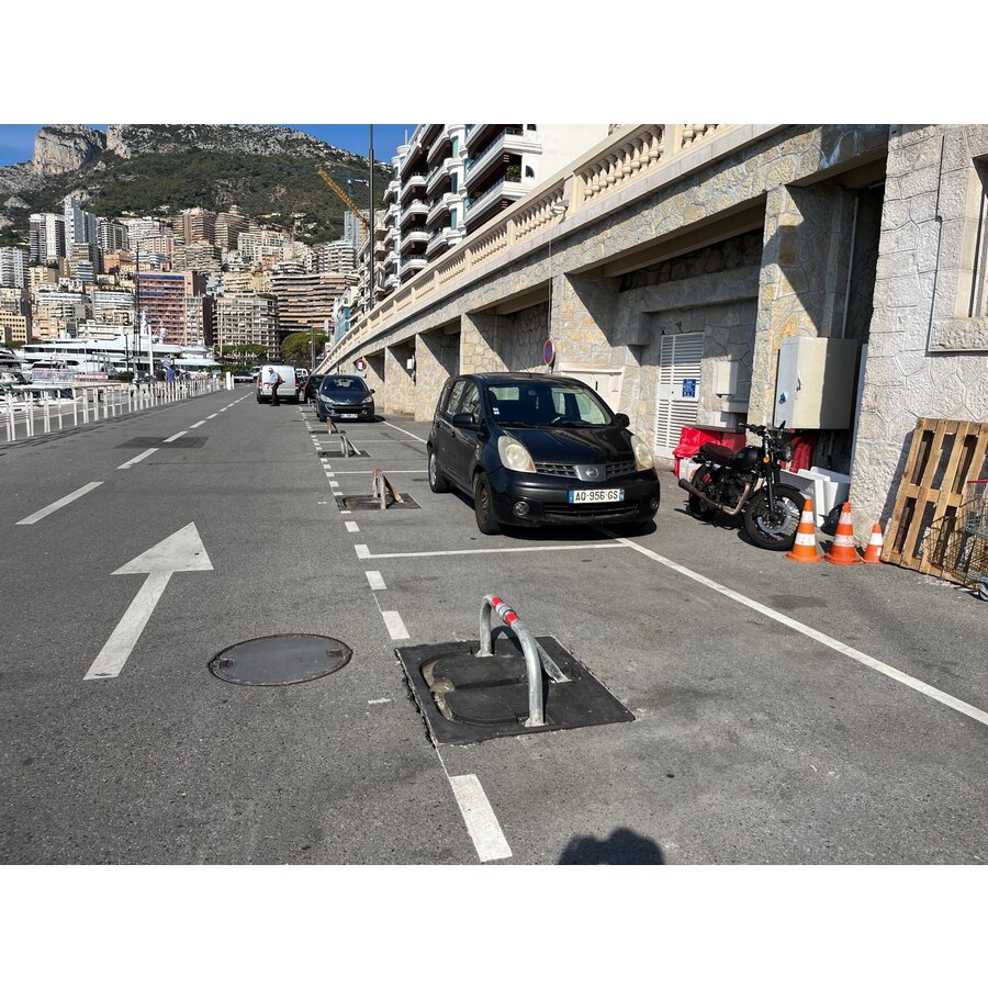 Arceau de parking Stopblock sur base d'encastrement en caoutchouc-2