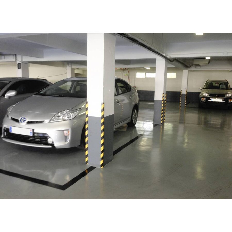 Rubberen stootrand voor hoekbescherming in garages. parkings - 750 x 30 x 30 x 4 mm - geel/zwart-2