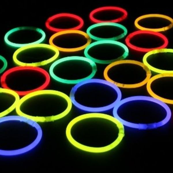 GlowFactory Knicklicht-Armbänder in verschiedenen Farben (bulk).