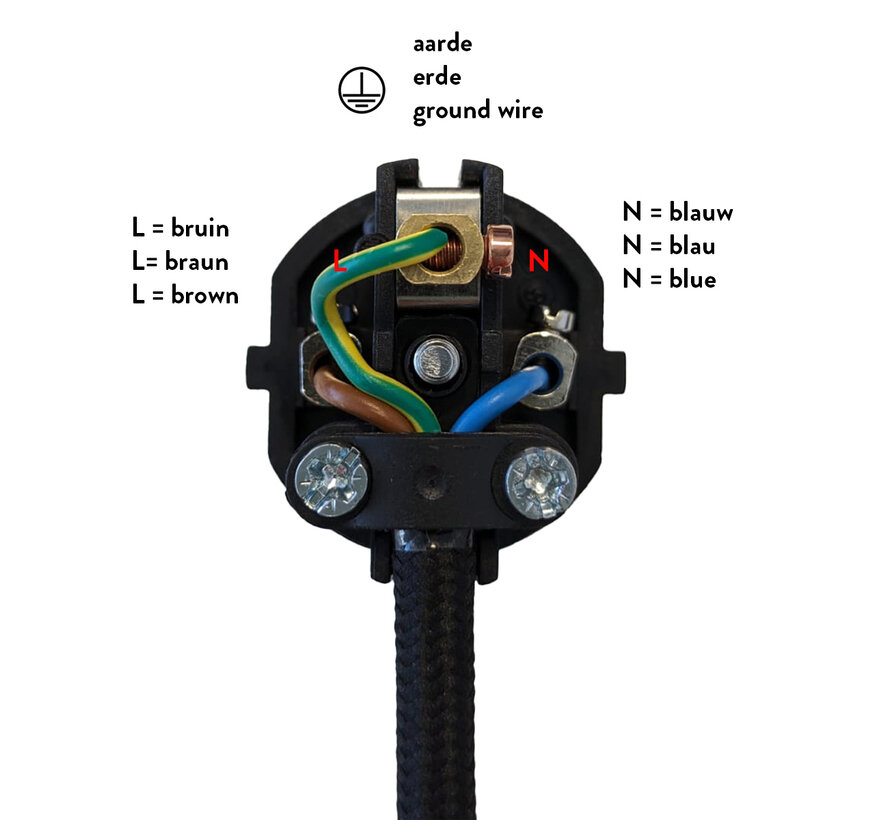 Plug round with side entry (angled) black - bakelite look (grounded)