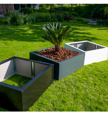 Maatwerk stalen plantenbak met wielen