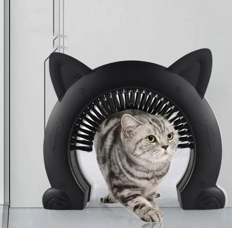 Merkloos Kattendeur MAO - Met massageborstel L Merkloos Kattendeur MAO - Met massageborstel L