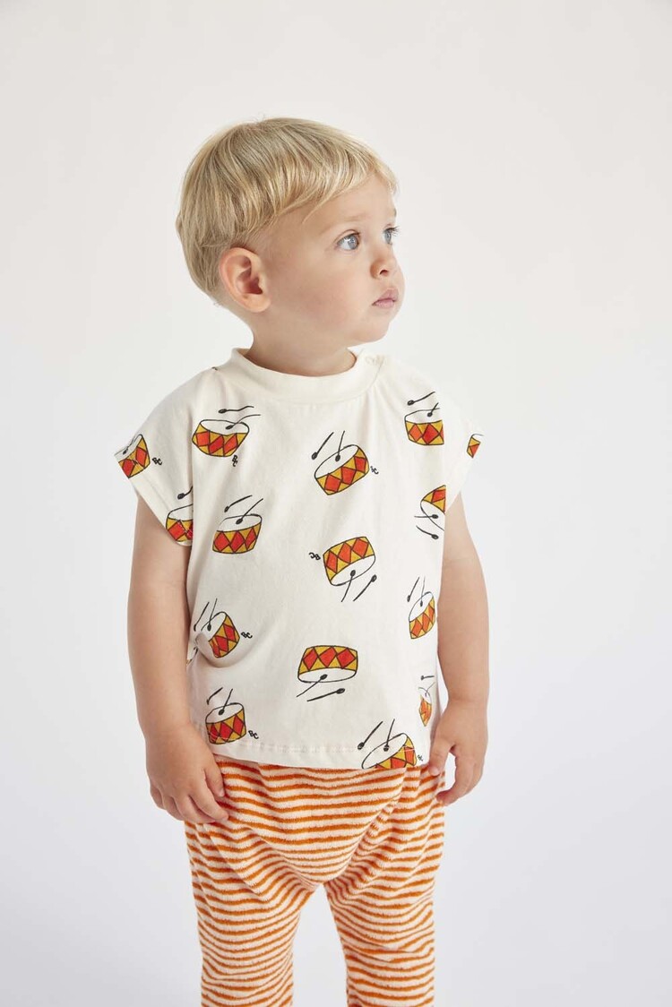Bobo Choses Baby Play the Drum all over T-shirt