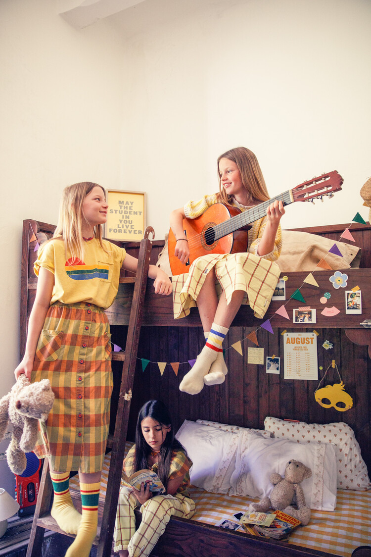 Piupiuchick T'shirt | yellow w/ multicolor wave print