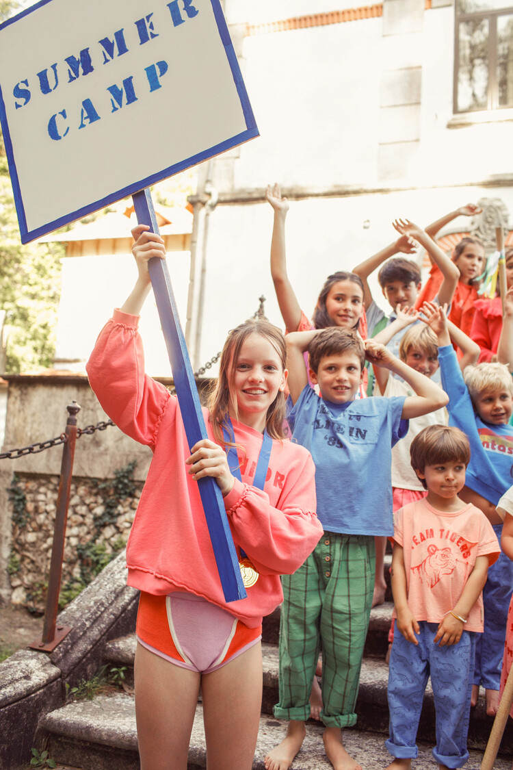 Piupiuchick T'shirt | blue w/ "feelin' alive" print