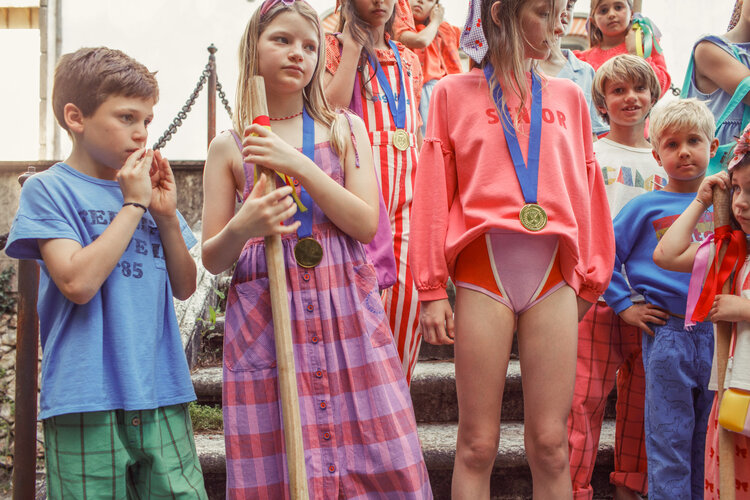 Piupiuchick T'shirt | blue w/ "feelin' alive" print