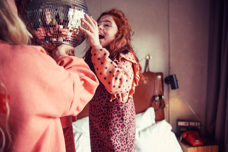 Piupiuchick Sweatshirt | Pink w/ black stars