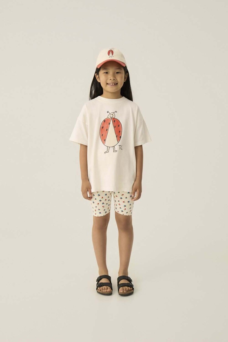 The Campamento Ladybug Oversized Tshirt
