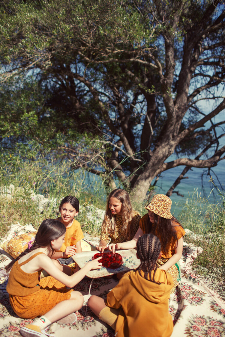 Piupiuchick socks | ecru w/ cherry print