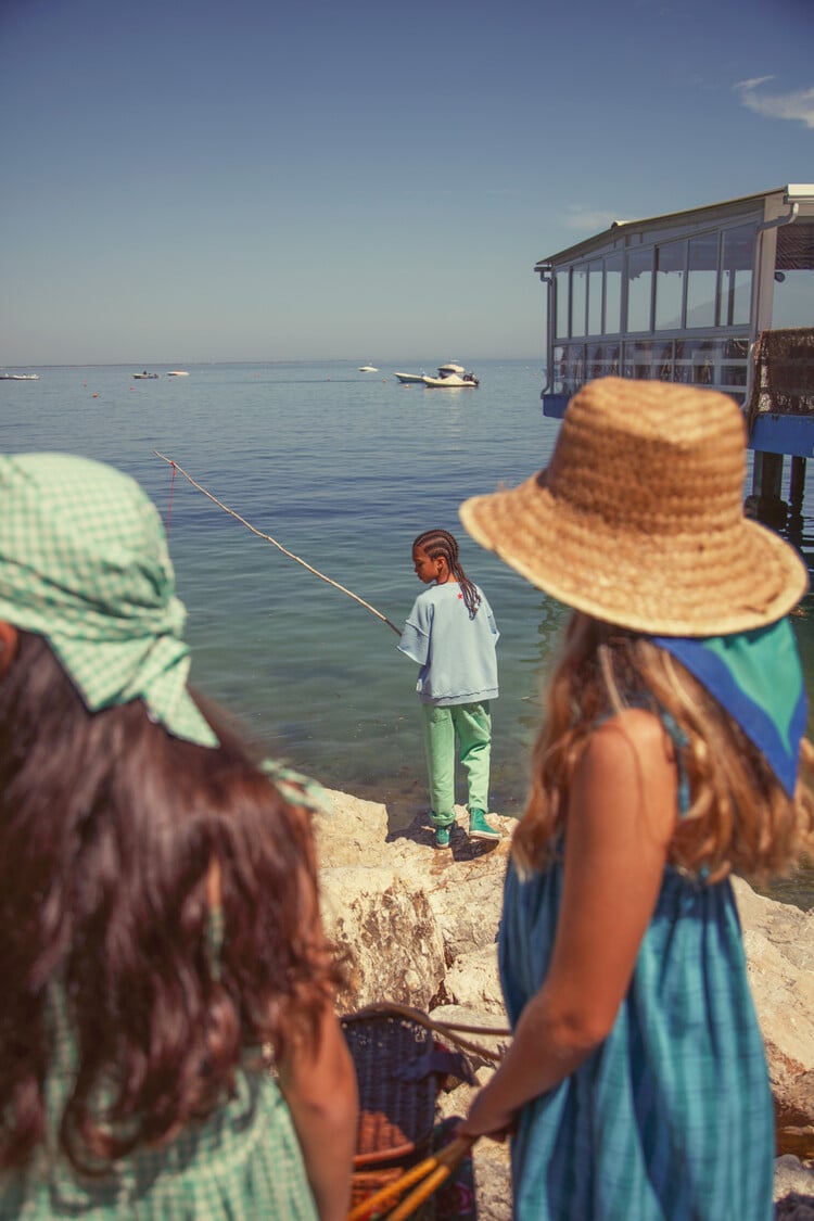 Piupiuchick short sleeve sweatshirt | blue w/ "A" print