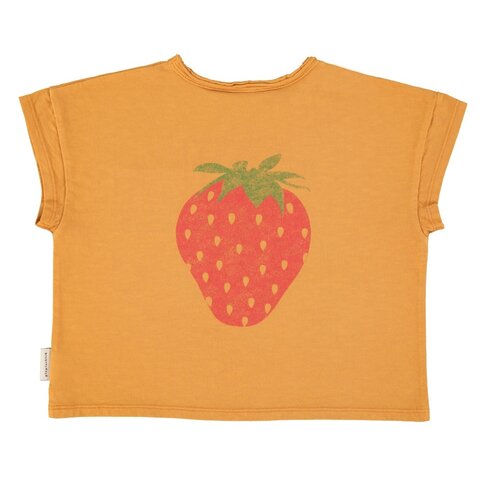 Piupiuchick t'shirt | camel w/ strawberry print