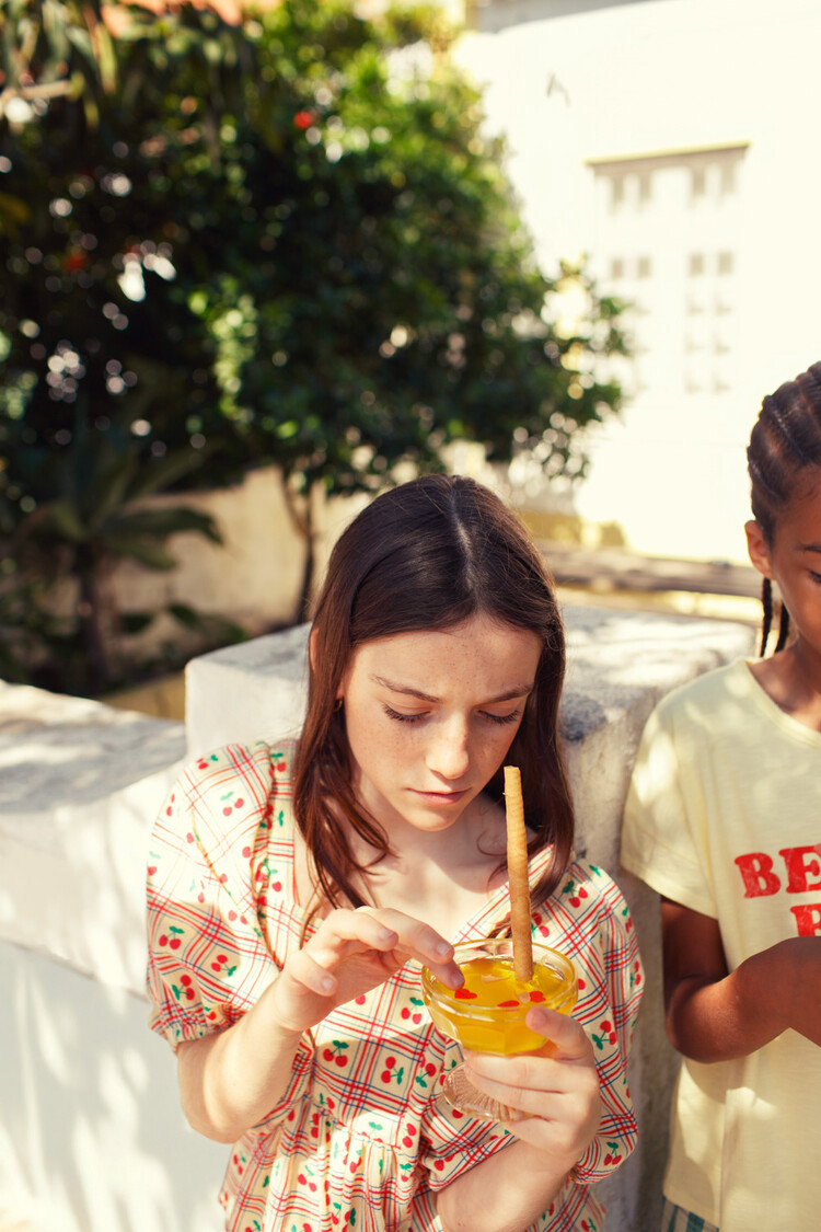 Piupiuchick cropped blouse w/ baloon sleeves | light yellow w/ cherries allover