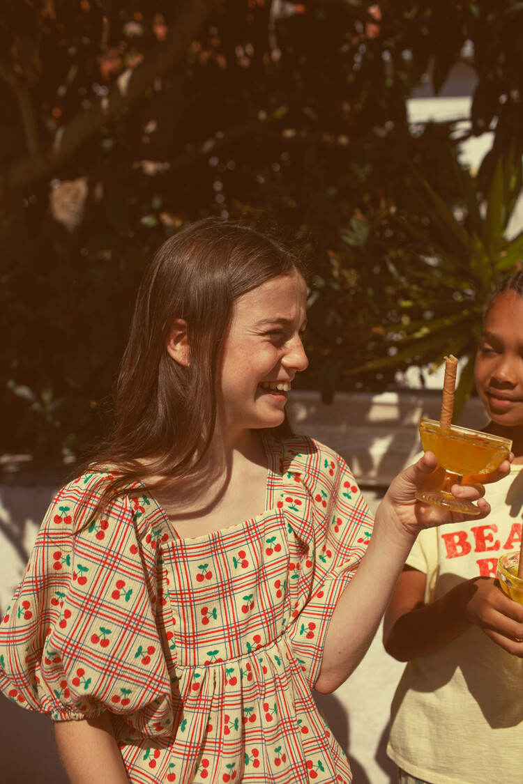 Piupiuchick cropped blouse w/ baloon sleeves | light yellow w/ cherries allover