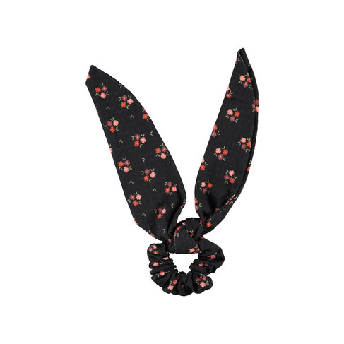 Piupiuchick scrunchie | black w/ flowers