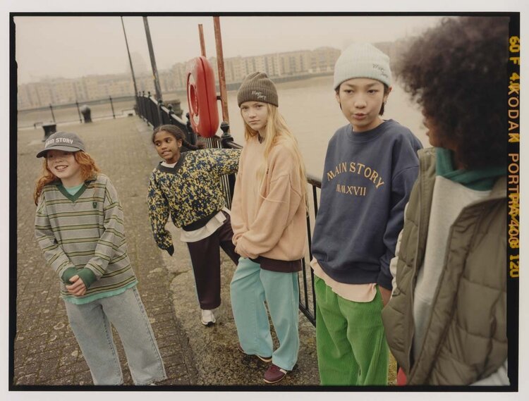 Main Story UK Crew Sweatshirt - Bonbon Fleece