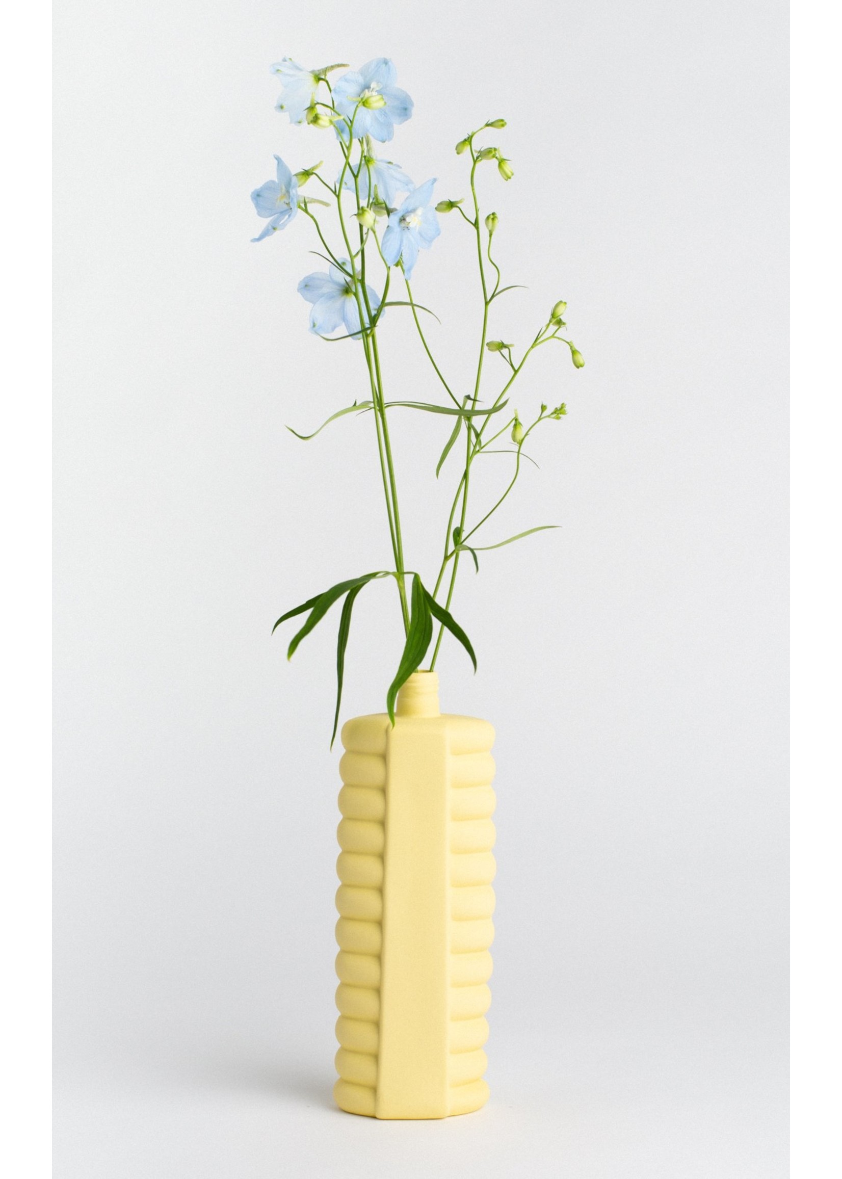 Foekje Fleur porcelain bottle vase #10 fresh yellow