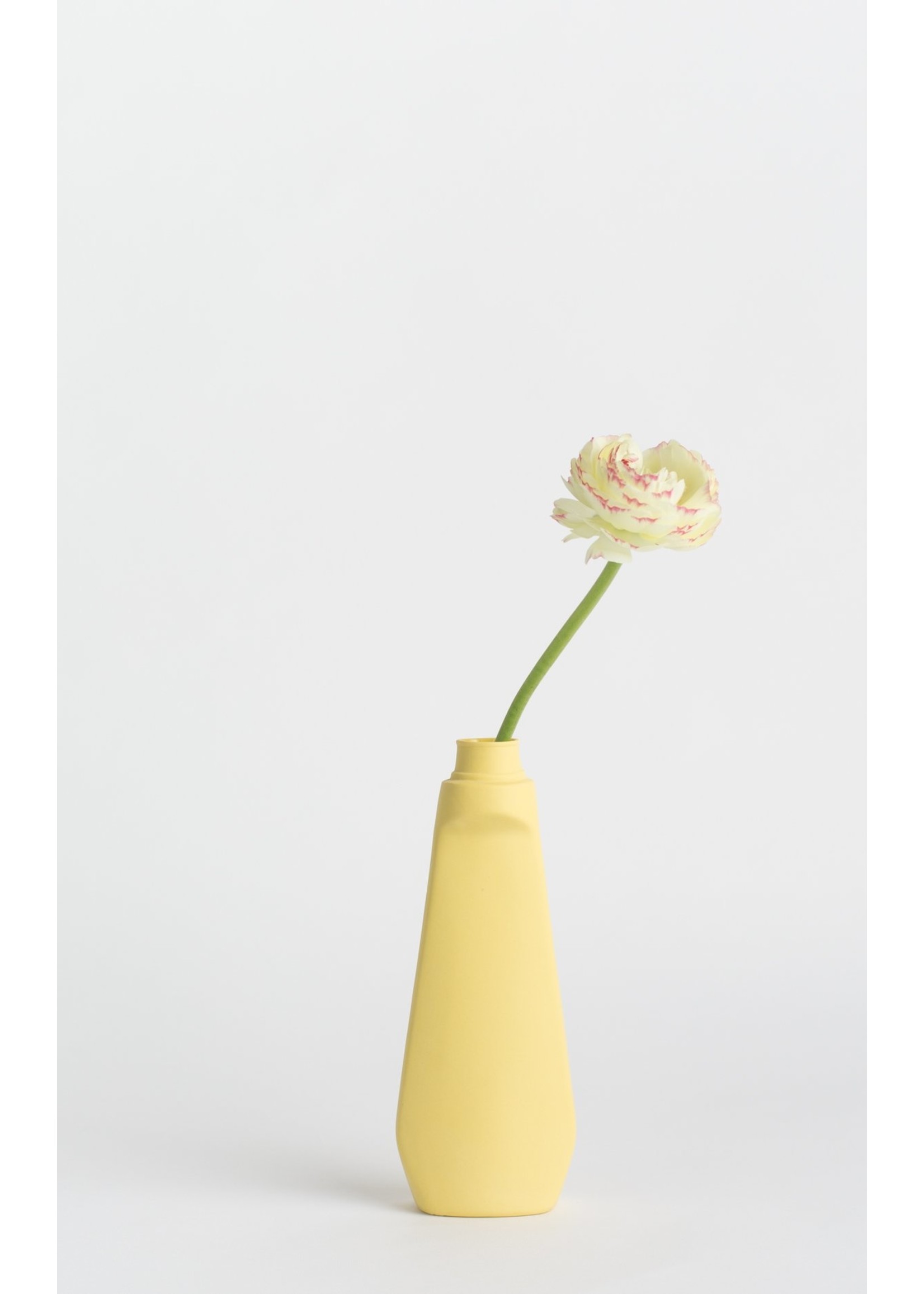 Foekje Fleur porcelain bottle vase #4 fresh yellow